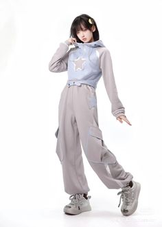 Star Inspired Outfits, Runway Fashion Looks, Type Outfit, Kawaii Outfit Ideas, Star Applique, Space Outfit, Outfit Design, Blue Hoodie, Pretty Style