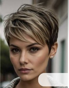 Short Hair Foils, Layered Haircuts Short, Short Hair Inspiration, Haircuts Short Hair, Trendy Short Hairstyles, Hair Foils, Short Hair Back, Chic Short Haircuts, Short Hair Images