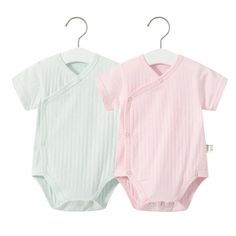 Introducing our 2PCS Summer Newborn Girls' Cotton Romper Set! Get your little one ready for summer with our adorable romper set. Crafted from soft and breathable cotton, this set is perfect for babies aged 3 months to 36 months. Key Features: Summer-ready Design: With short sleeves and a V-neck collar, our romper set is ideal for keeping your baby cool and comfortable during the warmer months. High-quality Material: Made from premium cotton, our romper set ensures superior softness and breathability, ensuring your baby's comfort all day long. Versatile Set: This 2-piece set offers versatility, allowing you to mix and match with other pieces in your baby's wardrobe. Perfect for everyday wear or special occasions. Don't miss out on this essential summer outfit for your little one! Package in Spring Cotton Onesie, Cute Spring Cotton Bodysuit, Spring Cotton Bodysuit For Playtime, Cute Cotton Short Sleeve Bodysuit For Playtime, Spring Cotton Bubble Romper With Short Sleeves, Cotton Bubble Romper With Short Sleeves For Spring, Cotton Short Sleeve Bubble Romper For Spring, Spring Playtime Cotton Bodysuit, Cute Short Sleeve Summer Bodysuit