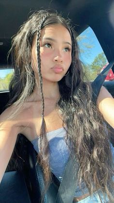 Aesthetic Girls Pretty, Easy Pics To Take By Yourself, Pretty Asians With Long Hair, Asian Dyed Hair Ideas, Pretty Girls With Dark Hair Long, Pretty Girl Hairstyles, Cute Hairdos, Hair Aesthetic Girl, Hair Inspo Pics