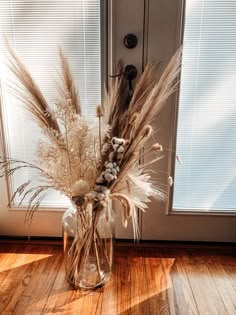 Boho Dried Pampas. #pressed #herbarium #art #silkpress #botany #photography Tall Vase Pampas, Floor Vase Farmhouse, Clear Vase With Pampas, Big Vase With Pampas, Pampas Floor Vase, Thanksgiving Vase Filler Ideas, How To Arrange Pampas In Vase, Tall Vase With Pampas, Large Clear Vase Filler Ideas