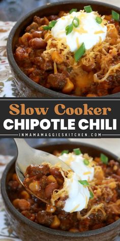 Warm up with Slow Cooker Chipotle Chili! This hearty Thanksgiving dinner recipe features ground beef, green bell pepper, and pinto beans simmered in rich tomato sauce with cumin. Discover this delicious Mexican food recipe and make your holiday meal unforgettable! Chili With Pinto Beans, Southwest Chili, Pinto Beans Recipe, Mexican Favorites, Chili Chili, Grape Jelly Meatballs