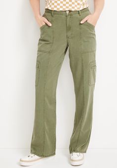 Trendy Bottoms, Utility Jumpsuit, Pants Green, Women's Bottoms, Going Places, Utility Pants, Jeans Leggings, Colored Pants, Fashion Hacks Clothes