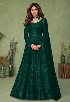 Buy Indian Party wedding wear salwar Shamita shetty green georgette abaya style anarkali suit 9146 online in USA, UK and Canada from KollyBollyEthnics.com Party Wear Long Gowns, Evening Wear Dresses, Abaya Style, Salwar Dress, Dress Salwar Kameez, Designer Anarkali, Anarkali Gown, Indian Gowns, Floor Length Gown