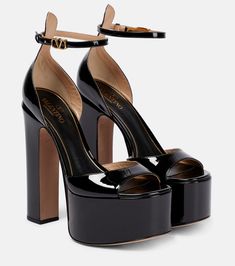 Dr Shoes, Fancy Shoes, Leather Platform Sandals, Aesthetic Shoes, Swag Shoes, Pretty Shoes, Dream Shoes, Platform Pumps, Luxury Shoes