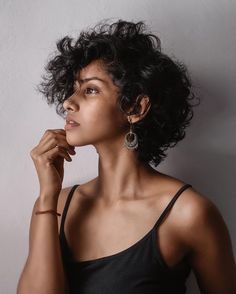 Side Part Styles, Long Curly Layers, Curly Hairstyle Ideas, Short Natural Curls, Haircuts 2024, Curly Pixie Haircuts, Curly Hair Photos, Curly Haircuts, Short Curly Haircuts