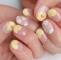 Yellow Short Square Nails, Pastel Short Nails, Chick Nail Art, Yellow Short Nails, Halloweenský Makeup, Nails Pastel, Korean Nail Art, Cute Simple Nails