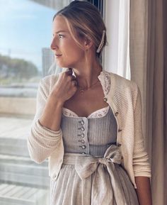 Dirndl Aesthetic, Wedding Dirndl, Wedding Inside, Outfit Goals, Everyday Dresses, Fall Winter Outfits, Pretty Outfits, Work Outfit, Winter Outfits