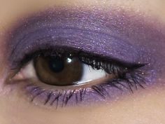 Purple Violet Shimmer Eyeshadow - "Lulu" - Vegan Mineral Makeup Light Purple Eye Shadow, 1970s Eyeshadow, Violet Eyeliner, Violet Eyeshadow, Nerd Makeup, Glitter Eyeshadow Makeup, Makeup Violet, How To Do Eyeshadow, Eyeshadow Purple