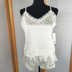 Reposhing This Item. It Is Still Literally Brand New, Only Had It In My Possession For A Few Days. Hasnt Been Tried On At All. Missing Its Tag (It Was Tagged Loose, Snagged On My Bed Comforter, And Popped Right Off, Sorry... Zero Snag In The Pjs, Just To Clarify). Set Is Super Cute, Ivory In Color W Chic Zebra Print. I Just Changed My Mind Bc I Found A Different White Set I Love More. Questions? Leave A Comment Below! White Sleeveless Camisole For Pajama Party, White Sleeveless Camisole For Sleepwear, Beige Sleeveless Sleepwear For Wedding Night, Sleeveless Cream Sleepwear For Loungewear, Sleeveless Cream Loungewear Sleepwear, Cream Sleeveless Sleepwear For Wedding Night, Cream Sleeveless Sleepwear With Lace Trim, Feminine Cream Camisole Sleepwear, Bed Comforter