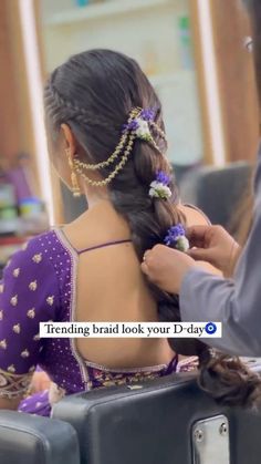 Chotlo Hairstyles Girl For Wedding, Wedding Hairstyles With Saree, Traditional Indian Hairstyles Braids, Long Hairstyles Indian Wedding, Bridal Braided Hairstyles Indian, Bridal Choti Hairstyle Indian Wedding, Matha Pati Open Hairstyles, Massy Choti Hairstyle, Haldi Hairstyles For Bride Long Hair