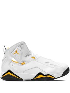 white/ochre yellow calf leather signature Jumpman motif round toe front lace-up fastening branded insole rubber sole These styles are supplied by a premium and authenticated sneaker marketplace. Stocking only the most sought-after footwear, they source and curate some of the most hard to find sneakers from around the world. Classic White Leather Basketball Shoes, Classic White Basketball Shoes With Contrast Sole, Classic White Custom Sneakers With Abzorb Midsole, Classic White Custom Sneakers For Light Sports, White Leather Basketball Shoes For Streetwear, White Leather Mid-top Custom Sneakers, White Custom Sneakers For Light Sports With Rubber Sole, White High-top Custom Sneakers For Light Sports, Yellow Leather High-top Sporty Sneakers