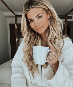 Blonde Long Hairstyles, Blond Highlights, Amber Lancaster, Blond Ombre, Blonde Hairstyles, Blonde Balayage, Blonde Highlights, Our Girl, Gorgeous Hair