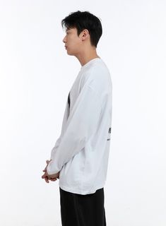 Product Detail Style : Street Occasion : Back to school Type : Men, TShirts Print : Graphic Material : Cotton Sleeve : Long sleeve Neck : Round neck Fit : Loose fit Cotton100 Color : White, Black Made in Korea Model Size Model is wearing size M/L and the color White. Height : 6'0" | 184cm / Top : L / Bottom : XL (32 inch) .prddescription table, .prddescription td, .prddescription th { border : 1px solid black; border-collapse : collapse; padding: 10px; } Size(Inch) Size Shoulder Bust Sleeve Leng Long Sleeve Hip Hop T-shirt For Streetwear, Hip Hop Long Sleeve Cotton Tops, Casual Long Sleeve Graphic T-shirt, Casual Long Sleeve Cotton T-shirt, Hip Hop Long Sleeve Tops With Text Print, White Long Sleeve Cotton T-shirt, Hip Hop Cotton Tops For College, Relaxed Fit Long Sleeve T-shirt For Campus, Cotton Long Sleeve Streetwear Tops