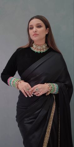 Black Sari, Saree In Black, Designer Dresses Elegant, Saree Wearing Styles, Simple Saree Designs, Sari Design, Women Saree, Crepe Saree