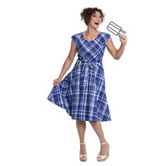 SALE was €159,99 now €69,99 Beautiful Summer dress in blue/white Madras checkered cotton, with loose bow ribbon, finished with a white cotton trim.  The top is fully lined with white/blue dotted cotton. The half circle skirt has real pockets and a white acetate lining which is finished with blue cotton lace. closes with an invisible white zipper on the side! For that vintage feeling in your new Madras Summer dress! In sizes 36 =S (sold out) 38 =S/M(36-38EU)(8-10UK) 40 =M (sold out) 42 =M/L(sold Vintage Blue Dress, Vintage Cotton Dress, American Dress, Marine Uniform, Beautiful Summer Dresses, Checkered Dress, Circle Skirt, Dress With Pockets, Vintage Cotton