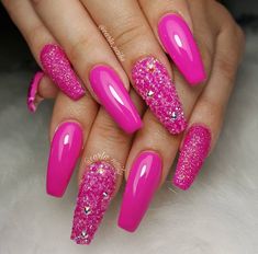 Neon Pink Hot Pink Coffin Nails With Glitter Beautiful and simple butterfly nails french Grandma Nails, Pink Nails With Glitter, Bright Pink Nails, Mani Ideas, Nails With Glitter, Glitter Nails Acrylic, Pink Glitter Nails, Hot Pink Nails, Amazing Nails