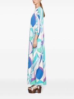 PUCCI Pesci-print Kaftan Maxidress - Farfetch Wedding Guest Looks, Versace Outfit, Yoko London, Modern Bride, Emilio Pucci, Wide Sleeves, Spring Colors, Lady Dior, Coat Dress