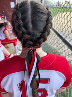 Game Day Hairstyles Volleyball, Softball Season, Softball Hairstyles, Easy Hairstyles For Thick Hair, Game Day Hair, Curly Hair Styles Easy