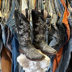 Vintage Black Leather Cowboy Boots With Western Cross Motifs On Soft Leather Upper And Lower. M E A S U R E M E N T Size Us 6 1/2 Outersole Width: 4 Inches Toe To Heel: 10 In Heel Height: 1.5 In Shaft Width: 14in Around Authenticity Guarantee All Items Sold In Our Shop Are 100% Guaranteed Authentic Or Your Money Back. Y2k Cross, Black Leather Cowboy Boots, Western Cross, Leather Cowboy Boots, Cowgirl Boots, Shoes Heels Boots, Cowboy Boots, Vintage Black, Shoes Women Heels