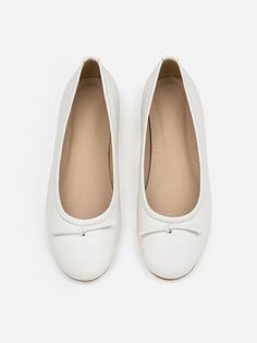 Editor's NotesClassic and easy shoes that you'll never want to take off-  Romantic and vintage flat shoes- 0.2 inch of sponge air insole offers fluffy fit- Round toe- Accented with slim ribbon at the upperMeasurements(in.)- KR 225mm - KR 260mm- Heel height 0.5 in.- Fits true to the sizeComposition & Care- Lambskin- Do not washDesigner- by ABRICO Classic Ballet Flats With Removable Insole And Round Toe, White Court Shoes With Removable Insole And Flat Heel, Cushioned Ballet Flats, Classic Flat Court Shoes For Spring, White Round Toe Flats With Cushioned Footbed, Elegant White Flats With Cushioned Footbed, White Flats With Removable Insole, White Round Toe Flats With Removable Insole, White Flats With Removable Insole And Round Toe