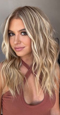 Fall Blonde Hair Color, Hair Colour Ideas, Fall Blonde Hair, Highlights Summer, Medium Blonde Hair, Summer Balayage, Cool Blonde Hair, Highlights Hair