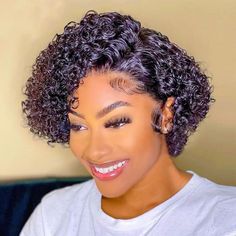 Styles For Curly Hair Natural Black, Bob Closure, Kręcony Bob, Curly Hair Side Part, Bob Riccio, Kort Bob, Short Curly Pixie, Brazilian Hair Wigs, Curly Pixie Cuts