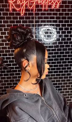 Homecoming Hair For Black Women, Hair Styles For 8th Grade Dance, Pined Up Hairstyles, Parking Gel Hair Styles For Ladies With Attachment, Matric Dance Hairstyles For Black People, Sneakerball Hairstyles, Ponytail With Two Strands Out, Up Due Hairstyles Black Women, Birthday Ponytail Hairstyles