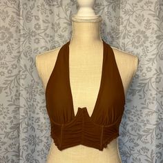 This Halter Is So Cute! There Is An Underwire And ‘Boning’ At The Front. I’ve Never Worn This Too. There Is A Bit Of Stretch. 95% Nylon And 8% Spandex Fitted Brown Halter Neck Crop Top, Brown Fitted Triangle Halter Top, Fitted Brown Triangle Halter Top, Chic Fitted Brown Halter Top, Fitted Brown Halter Top For Spring, Black Ribbed Top, Crop Top Camisole, Urban Sweater, Navy Crop Top