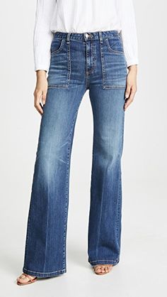 The Denim Edit: The New Jeans For Fall - In The Groove Wide Leg Jeans Outfits, Best Cargo Pants, Winter Outfits 2019, Leather Look Jeans, Jeans For Fall, Jeans Trend, Best Jeans For Women, Jeans Outfit Women, Low Rise Flare Jeans