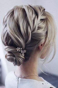 Braided Short Hair, Braided Hairstyles For Short Hair, Short Hair Bun, Cute Braided Hairstyles, Short Braids, Low Bun, Short Wedding Hair, Penteado Cabelo Curto, 짧은 머리