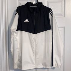 Windbreaker Texture - Never Been Worn! Looks Great With Sweats, Running Shorts Or Leggings! Adidas Jacket Women, Adidas Zip Up Hoodie, Adidas Zip Up, Adidas Supernova, Adidas Windbreaker, Adidas Trefoil, Active Jacket, Running Jacket, Pink Adidas