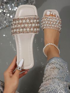 Women's Flat Sandals Plus Size Rhinestone Decorated Women Summer Slippers Beach Shoes Gold Fashionable    Plaid,Plain    Women Shoes, size features are:Bust: ,Length: ,Sleeve Length: Fancy Sandals, Fancy Flats, Trendy Flats, Women Flat Sandals, Cute Flats, Beautiful Sandals, Summer Slippers, Plaid Fashion, Womens Sandals Flat