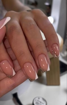 Simple French Manicure, Shorter Nails, Neon Acrylic Nails, Polished Nails, Wow Nails, Graduation Nails, Subtle Nails, Minimal Nails, French Tip Acrylic Nails