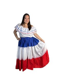 Robe enchanteresse faite à la main pour adultes de la République dominicaine, nous avons votre taille. Célébrez la merveilleuse culture de la République dominicaine. Portez notre robe et faites partie d'une belle tradition.

 Comprend : chemisier et jupe

 Quelles tailles sont disponibles ?
 XS à XXL - Longueur : 36 po environ.

 Remarque : Consultez la galerie de photos pour accéder au tableau des tailles

 De quelle couleur est la robe ?
 Blanc, rouge et bleu

 De quelle matière est faite la robe ?
 Polycoton

 Comment dois-je entretenir et nettoyer la robe ? 
Lavage à la main ou nettoyage à sec

 Nos avis 5 étoiles :

 Avis 1 : [" Je suis très impressionnée par le service client de Vivian. Elle est très facile à contacter et a fait tout son possible pour m'aider avec la commande car j' Dominican Republic Culture, Dress For Adults, Enchanting Dress, Hispanic Heritage, Traditional Dress, Female Fashion, Dominican Republic, Traditional Dresses, Dress White