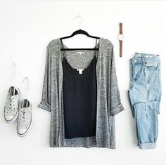 Cutoff Shorts Outfit, Look Cardigan, Shorts Outfit, Cutoff Shorts, 2019 Fashion, Mode Inspo, Cute Summer Outfits, Fashion Mode, Outfits Summer