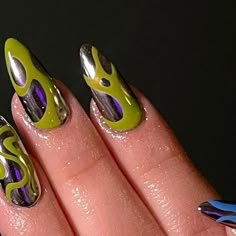 Techno Nails, Wacky Nails, Brat Nails, Rocker Nails, Nail Sunny, Chrome Design, Designer Nails, Funky Nail Art