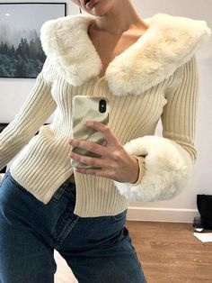 New Arrival Fluffy Neck Knitted Cardigan Coat - Furdela Pullover Outfit, Looks Street Style, Blair Waldorf, Long Sleeves Coats, Coat Outfits, Cropped Cardigan, Bella Hadid, Knit Sweater Cardigan, Fur Collar