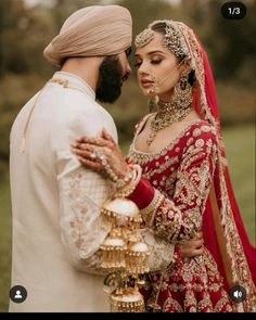 Sikh Wedding Dress, Indian Wedding Lengha, Indian Bridal Wear Red, Punjabi Wedding Suit, Unusual Outfits, Sikh Bride, Anand Karaj, Indian Wedding Poses, Groom Photoshoot