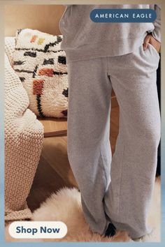 All-day-hug cozy sherpa fabric/Adjustable drawcord for your best fit!/Pockets (!!!) & raw cut hems (it's the little things) Aerie Clothing, Skater Pants, Boot Cut Leggings, Grey Lounge, Sherpa Fabric, Lounge Bra, Padded Sports Bra, Cool Stuff, The Little Things