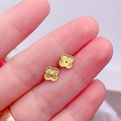 18ct Solid Gold Beaded Clover Plate Stud Earrings -  18K, Au750, small, luxury  | eBay Beaded Clover, Plate Design, Fine Jewellery Earrings, Exquisite Design, Gold Beads, Solid Gold, Jewelry Watches, Fine Jewelry, Jewelry Earrings