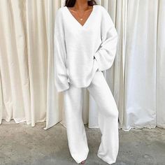 Season:Winter,Fall; Fabric:Fleece; Sleeve Length:Long Sleeve,Long Pant; Gender:Women's; Quantity:2 Pieces; Nightwear Style:Loungewear,Sets; Style:Comfort,Simple; Elasticity:Micro-elastic; Tops Type:Pullover; Occasion:Daily,Home; Age Group:Adults; Function:Warm; Pattern:Pure Color; Neckline:V Wire; Bottom Type:Pant; Listing Date:04/21/2023; Hips:null; Length [Bottom]:null; Length [Top]:; Shoulder Width:null; Waist:null; Fit US Size:null; Fit UK Size:null; Fit EU Size:null; Bust:; Sleeve Length:nu Batwing Sleeve Top, Two Piece Pants Set, Top And Pants Set, Long Sleeve Tops Casual, Ținută Casual, Loungewear Set, Bell Bottom, Mongolia, Sierra Leone