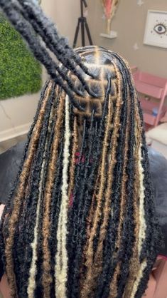 Freshman Hairstyles Black Braids, Soft Locs Hairstyles Peekaboo, Black Blonde And Brown Locs, Small Soft Locs With Color, Locs Hairstyles Weave, Soft Locs Over Dreads, Side Part Soft Locs, Fox Locs Hairstyles With Color, Soft Locs With Brown Highlights