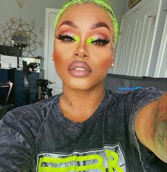 Makeup Looks For Lime Green Dress, Green Hair And Makeup, Orange Green Makeup Looks, Yellow And Green Eye Makeup, Green Hair Makeup Ideas, Lime Eyeshadow Looks, Makeup For Lime Green Outfit, Neon Green Makeup Looks Black Women, Green Carnival Makeup