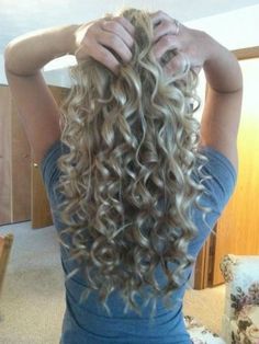 Loose Spiral Perm, Body Wave Perm, Spiral Perm, Short Permed Hair, Spiral Curls, Curling Wand, Permed Hairstyles, Long Curly Hair, Long Curly