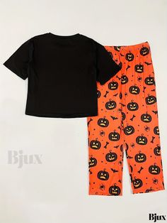 Bjux - Womens Plus Size Halloween Gothic Pajama Set: Pumpkin & Bat Print Tee with Short Sleeves and Crew Neck, Accompanied by Comfy Lounge Pants - Two Piece Set Black Cotton Set For Halloween, Casual Cotton Sets For Halloween, Casual Black Halloween Sets, Casual Cotton Halloween Sets, Casual Black Sleepwear For Halloween, Casual Halloween Sleepwear Loungewear, Spooky Pajamas, Casual Halloween Orange Sleepwear, Cute Long Sleeve Halloween Sleepwear