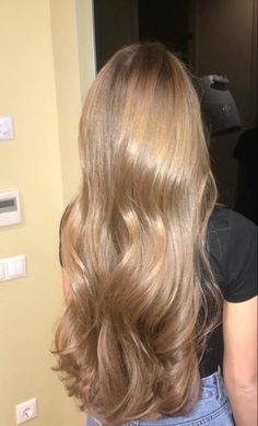 Blonde Hair Spring, Hairstyle Examples, Brown Hair Inspo, Haircuts Straight Hair, Hair Color And Cut, Cut My Hair