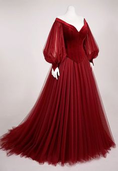 Red Wedding Gowns, Full Gown, Red Gown, Custom Gown, Fantasy Dresses, Fantasy Gowns, Red Gowns, Fantasy Dress, Blood Red