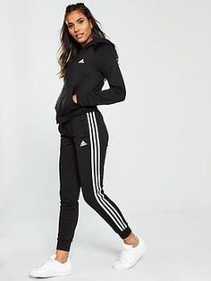 Puma Tracksuit Women, Suit Woman Outfit, Adidas Tracksuit Women, Sweatpants Outfit Women, Adidas Suit, Tracksuit Women Fashion, Adidas Sweatpants Outfit, Outfit Sweatpants, Sweatpants Adidas