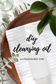 Oil Cleanser Recipe, Diy Cleansing Oil, Diy Natural Beauty Recipes, Homemade Makeup Remover, Oil Cleansing Method, Natural Makeup Remover, Oil Cleansing, Homemade Makeup, Natural Beauty Recipes